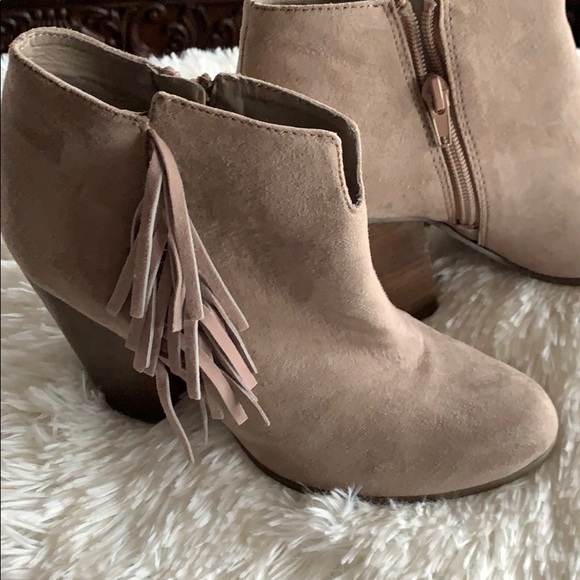 Nice booties - Picture 2 of 4